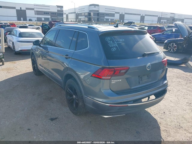 2019 VOLKSWAGEN TIGUAN 3VV3B7AX9KM106850 Photo 2