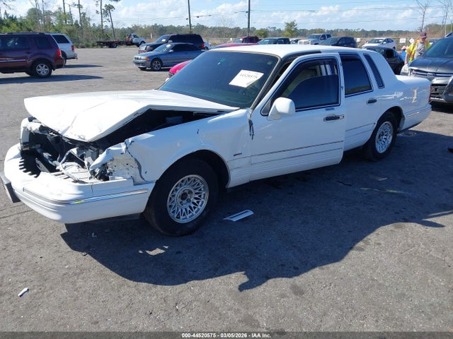 Aukcja sprzedaży 1996 Lincoln Town Car Executive, vin: 1LNLM81W7TY726393, numer aukcji: 44520575