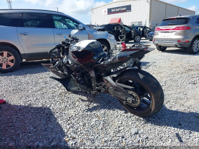 Yamaha YZFR1 2024 JYARN66EXRA004560 Image 3