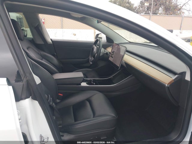44520605 :رقم المزاد ، 5YJ3E1EA8KF436265 vin ، 2019 Tesla Model 3 Long Range/mid Range/standard Range/standard Range Plus مزاد بيع