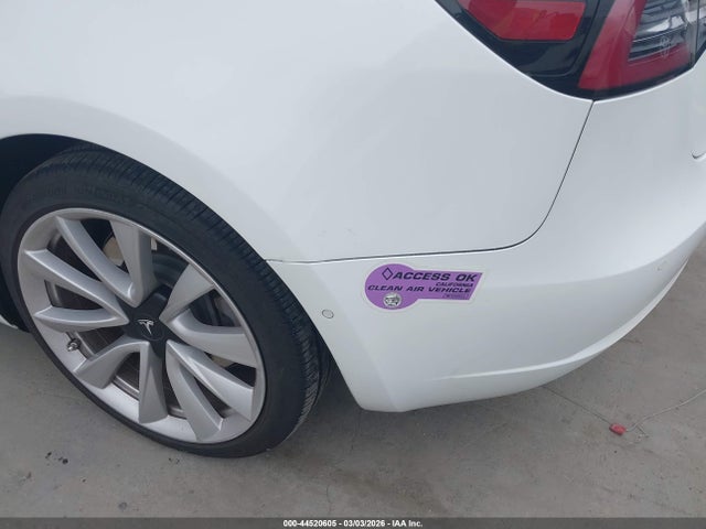 44520605 :رقم المزاد ، 5YJ3E1EA8KF436265 vin ، 2019 Tesla Model 3 Long Range/mid Range/standard Range/standard Range Plus مزاد بيع
