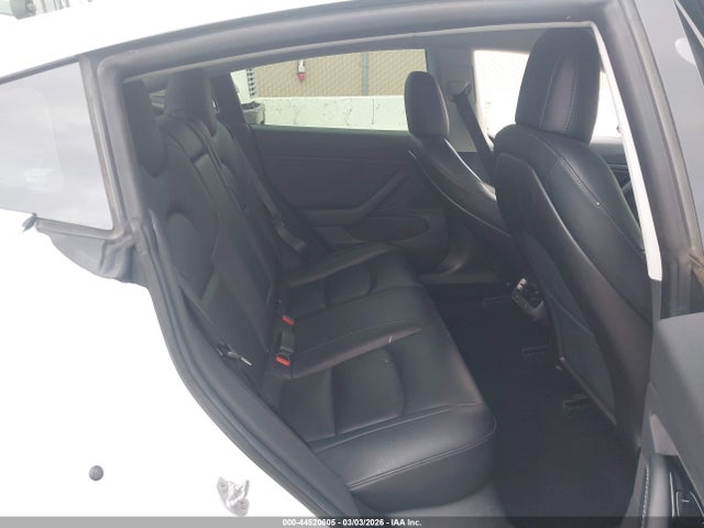 44520605 :رقم المزاد ، 5YJ3E1EA8KF436265 vin ، 2019 Tesla Model 3 Long Range/mid Range/standard Range/standard Range Plus مزاد بيع