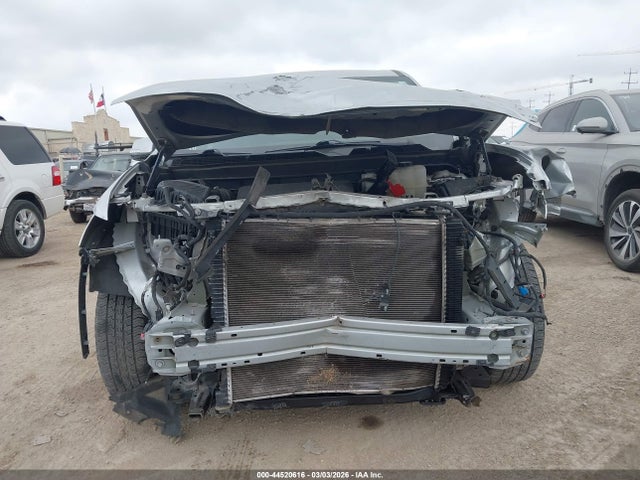 1GNERGKW7LJ268829 Chevrolet Traverse Lt Cloth