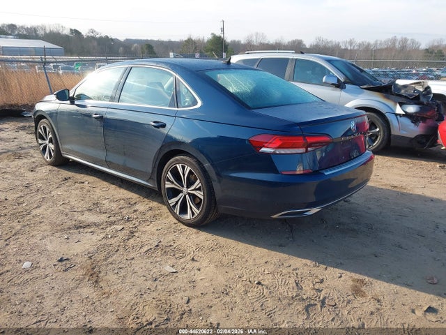 Продаж на аукціоні авто 2022 Volkswagen Passat 2.0t Se, vin: 1VWSA7A39NC008267, номер лоту: 44520622