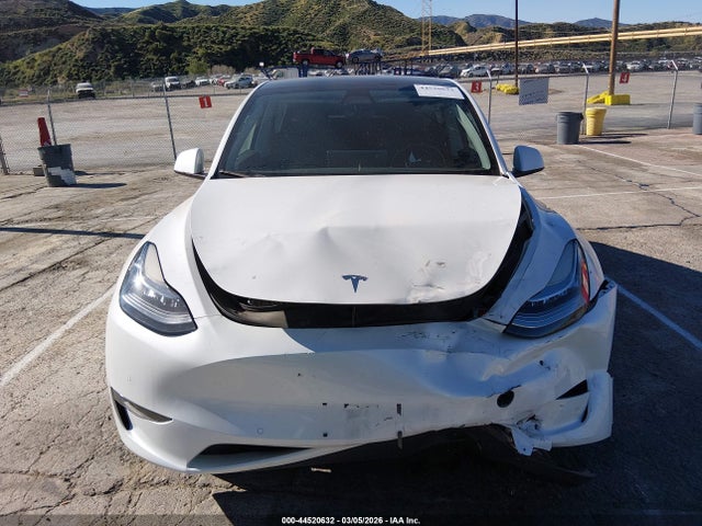 44520632 :رقم المزاد ، 5YJYGDEE2MF274608 vin ، 2021 Tesla Model Y Long Range Dual Motor All-wheel Drive مزاد بيع