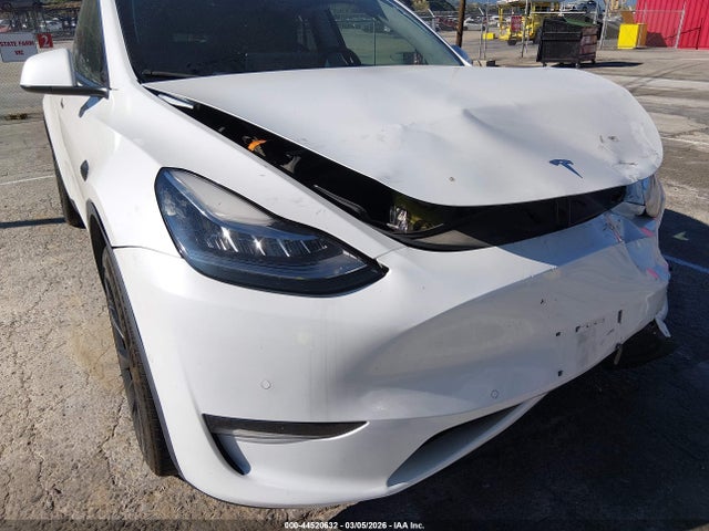 44520632 :رقم المزاد ، 5YJYGDEE2MF274608 vin ، 2021 Tesla Model Y Long Range Dual Motor All-wheel Drive مزاد بيع