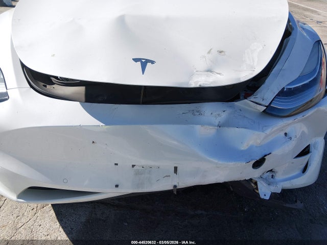44520632 :رقم المزاد ، 5YJYGDEE2MF274608 vin ، 2021 Tesla Model Y Long Range Dual Motor All-wheel Drive مزاد بيع