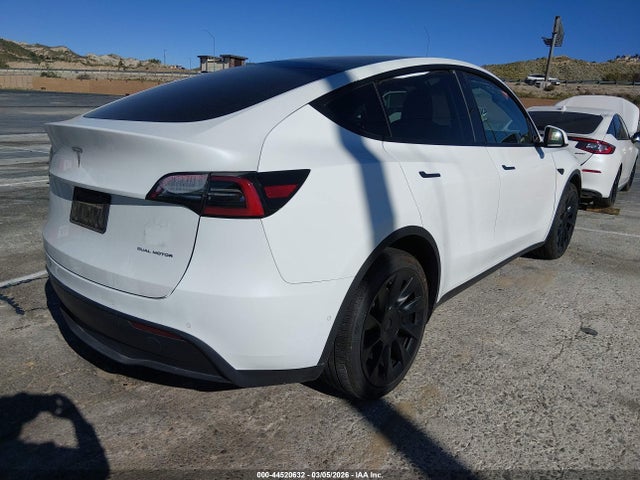 44520632 :رقم المزاد ، 5YJYGDEE2MF274608 vin ، 2021 Tesla Model Y Long Range Dual Motor All-wheel Drive مزاد بيع