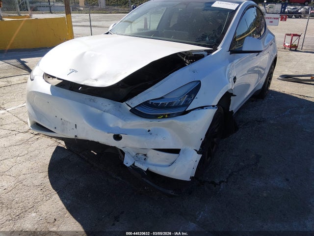 44520632 :رقم المزاد ، 5YJYGDEE2MF274608 vin ، 2021 Tesla Model Y Long Range Dual Motor All-wheel Drive مزاد بيع