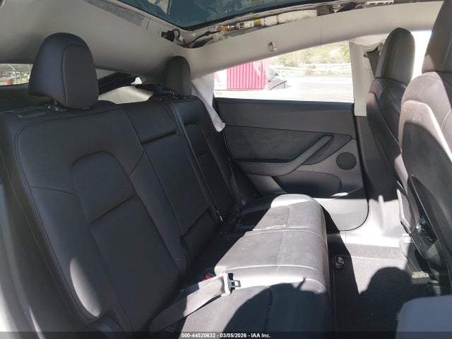 44520632 :رقم المزاد ، 5YJYGDEE2MF274608 vin ، 2021 Tesla Model Y Long Range Dual Motor All-wheel Drive مزاد بيع