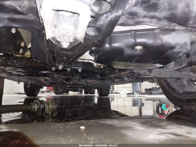 5YFBURHE7JP758619 Toyota COROLLA SE