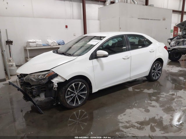 5YFBURHE7JP758619 Toyota COROLLA SE
