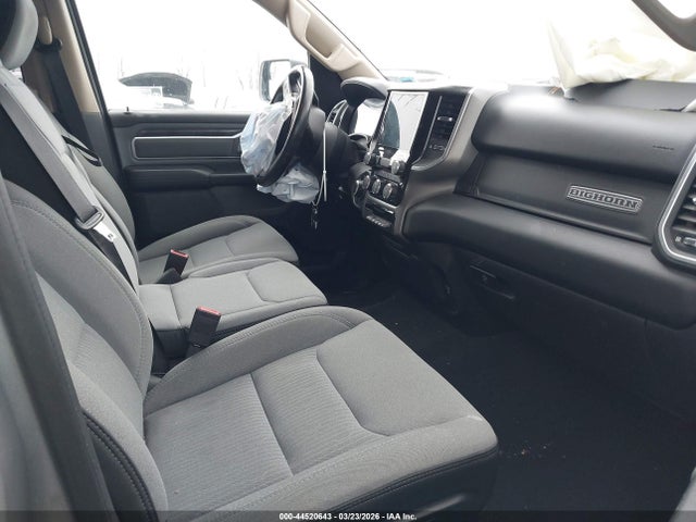 2019 RAM 1500 1C6SRFFT6KN650094 Photo 4