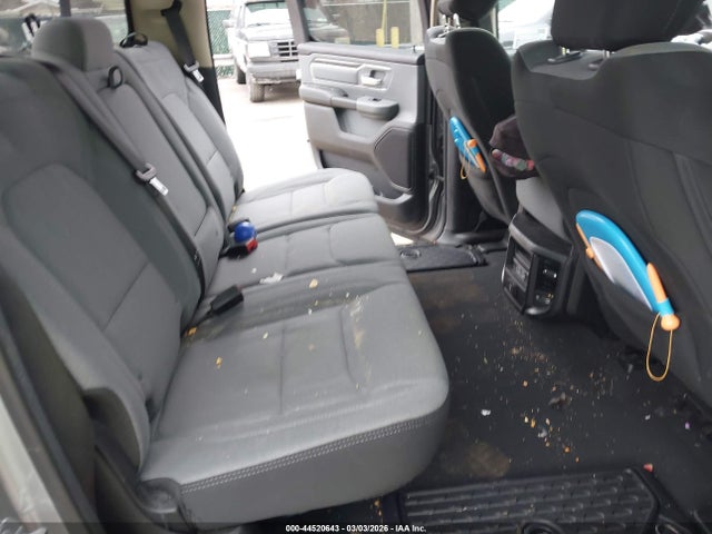 2019 RAM 1500 1C6SRFFT6KN650094 Photo 7