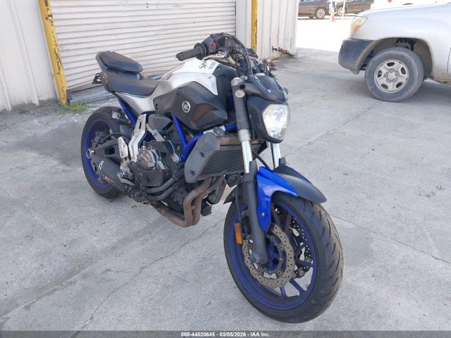 Yamaha Fz07 C 2016 JYARM06Y7GA003258 zdjęcie główne
