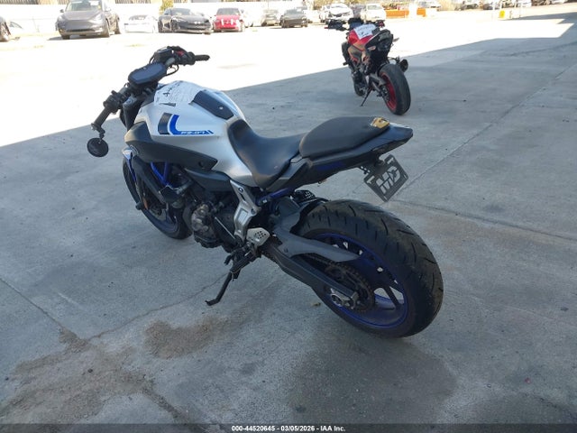 Yamaha Fz07 C 2016 JYARM06Y7GA003258 Image 3