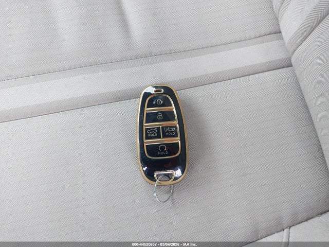2023 Hyundai Sonata Sel მანქანა იყიდება აუქციონზე, vin: KMHL64JA7PA311886, აუქციონის ნომერი: 44520657