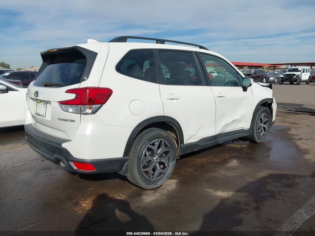 Subaru Forester Premium 2021 JF2SKAJC2MH565344 Image 4