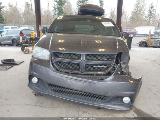 2C4RDGEG5JR324305 Dodge Grand Caravan Gt