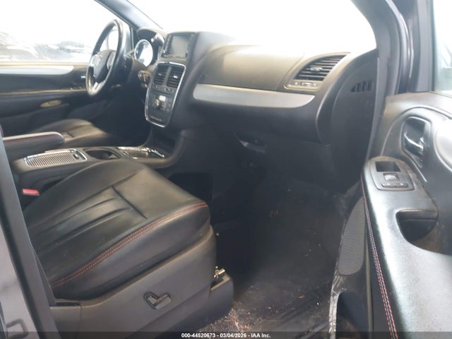 2C4RDGEG5JR324305 Dodge Grand Caravan Gt
