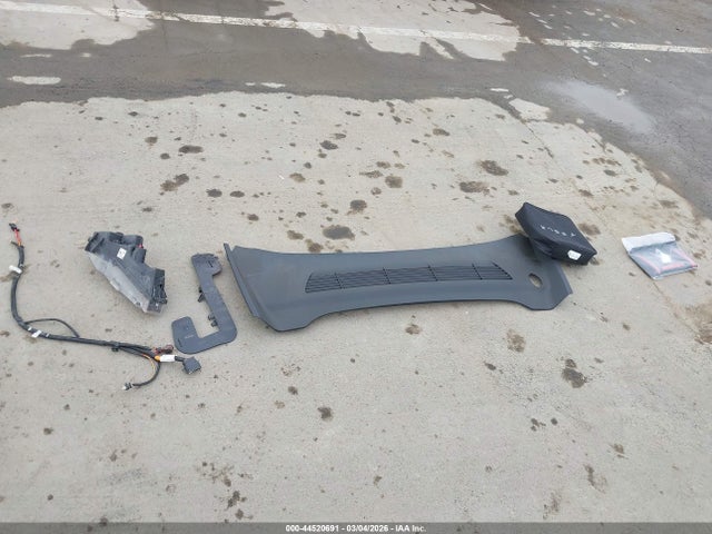 7SAYGDEF4NF344333 Tesla Model Y Performance Dual Motor All-wheel Drive