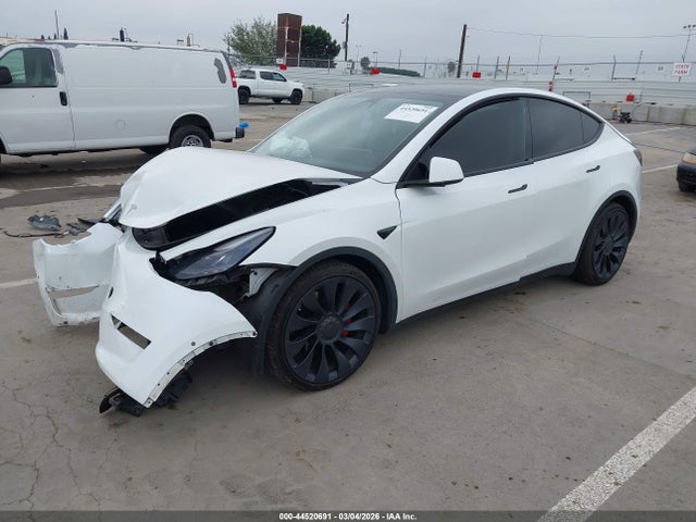 7SAYGDEF4NF344333 Tesla Model Y Performance Dual Motor All-wheel Drive