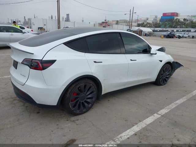 7SAYGDEF4NF344333 Tesla Model Y Performance Dual Motor All-wheel Drive