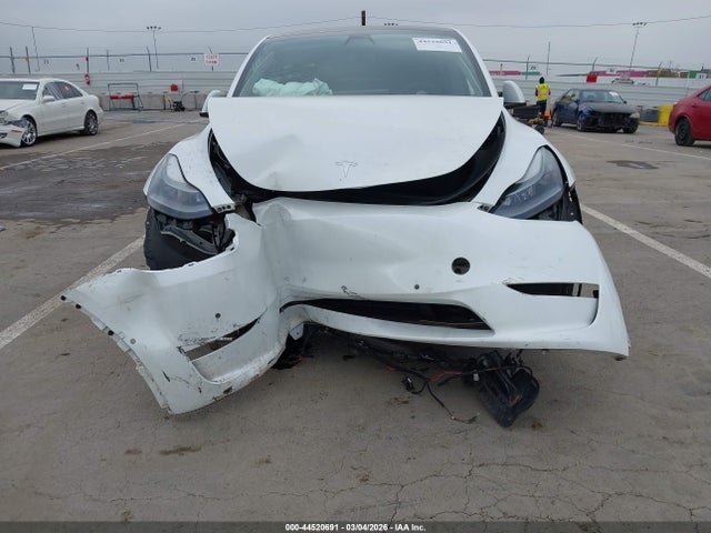 7SAYGDEF4NF344333 Tesla Model Y Performance Dual Motor All-wheel Drive