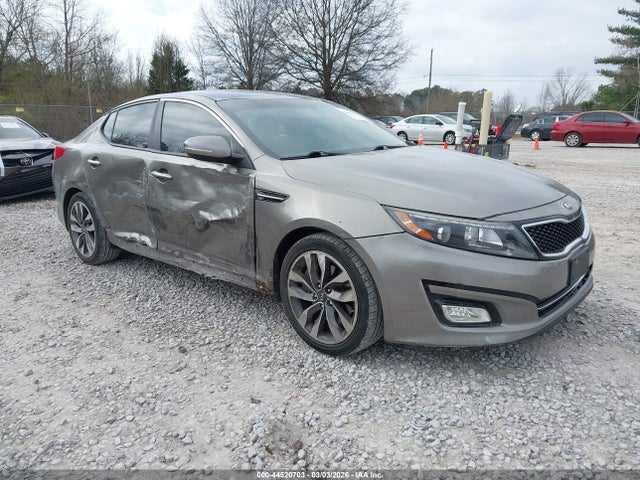 44520703 :رقم المزاد ، 5XXGR4A72FG493159 vin ، 2015 Kia Optima Sx مزاد بيع
