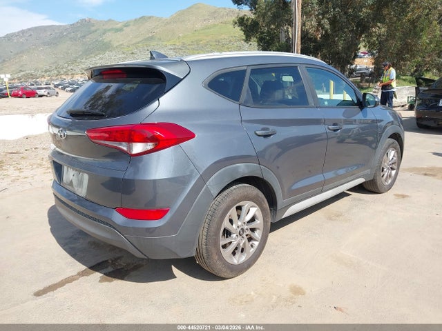 KM8J33A48JU723647 Hyundai TUCSON SEL