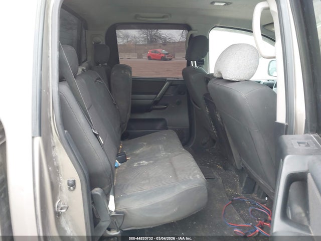 44520732 :رقم المزاد ، 1N6AA07C59N315374 vin ، 2009 Nissan Titan Se مزاد بيع