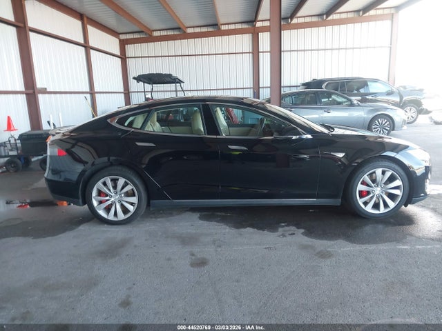 Продаж на аукціоні авто 2015 Tesla Model S 70d/85d/p85d, vin: 5YJSA1H27FFP69400, номер лоту: 44520769
