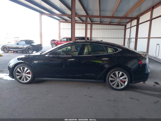 Продаж на аукціоні авто 2015 Tesla Model S 70d/85d/p85d, vin: 5YJSA1H27FFP69400, номер лоту: 44520769