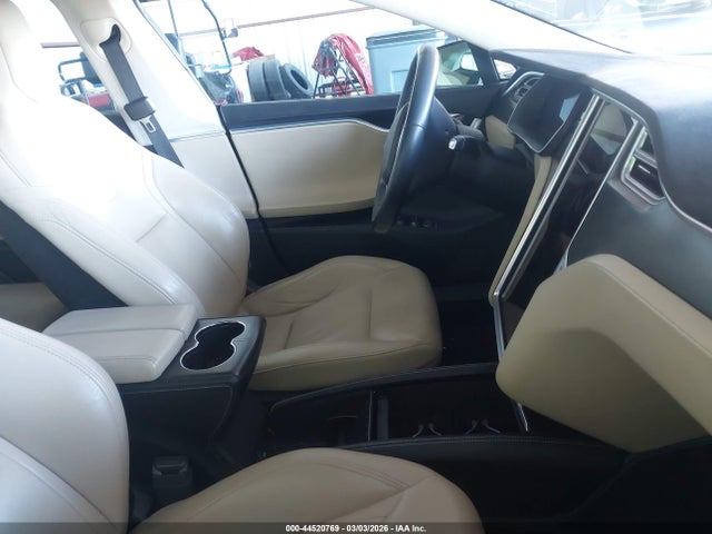 2015 TESLA MODEL S 5YJSA1H27FFP69400 Photo 4