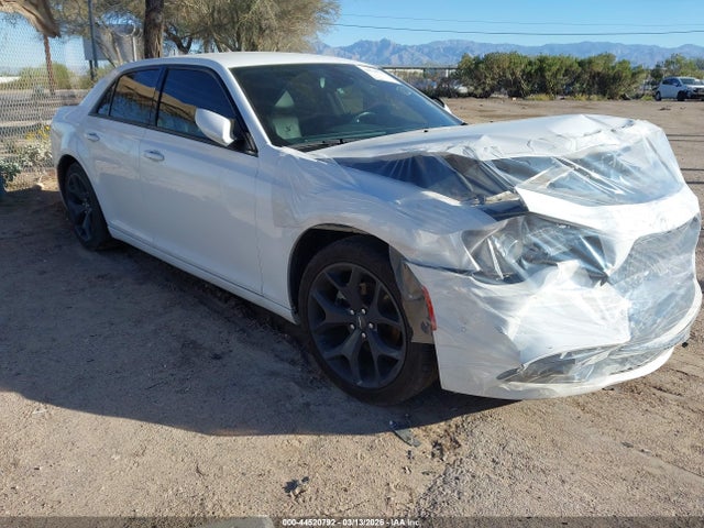 2021 CHRYSLER 300 2C3CCABG7MH636974 Photo 0