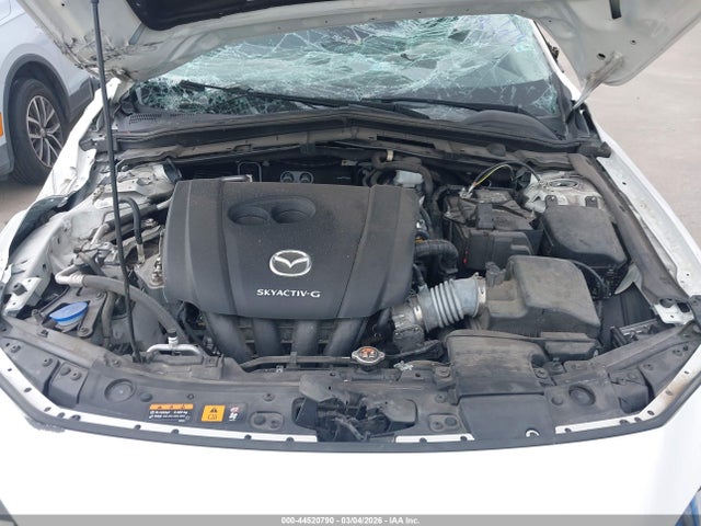 44520790 :رقم المزاد ، 3MZBPADL2NM314510 vin ، 2022 Mazda Mazda3 مزاد بيع