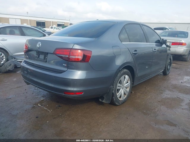 44520811 :رقم المزاد ، 3VW2B7AJ3HM272650 vin ، 2017 Volkswagen Jetta 1.4t S مزاد بيع