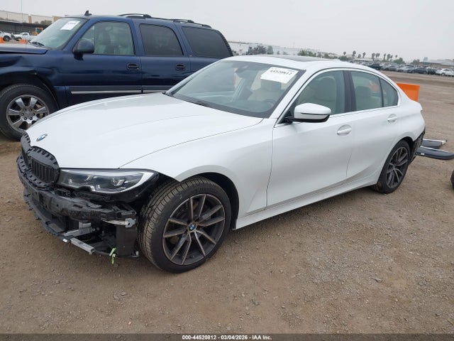 3MW5R1J00M8B80024 BMW 330I