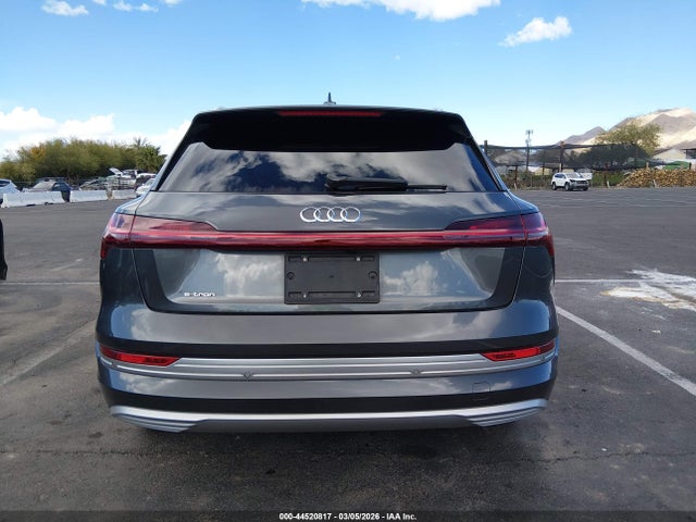 WA1VAAGE3KB008377 Audi E-tron Premium Plus