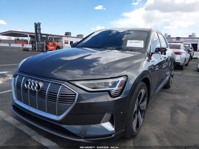WA1VAAGE3KB008377 Audi E-tron Premium Plus