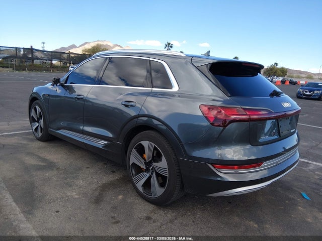 WA1VAAGE3KB008377 Audi E-tron Premium Plus