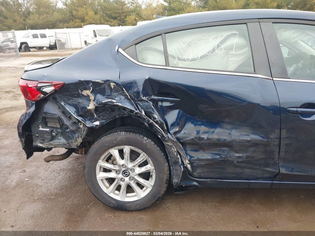 44520827 :رقم المزاد ، 3MZBM1V71FM166751 vin ، 2015 Mazda Mazda3 I Touring مزاد بيع