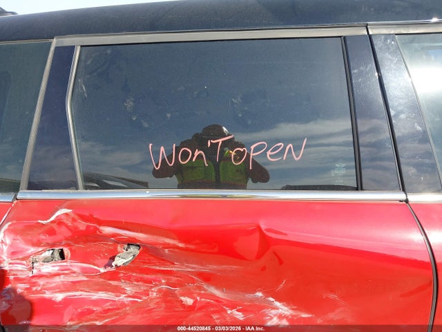 2016 MINI CLUBMAN WMWLN9C52G2E47826 Photo 7