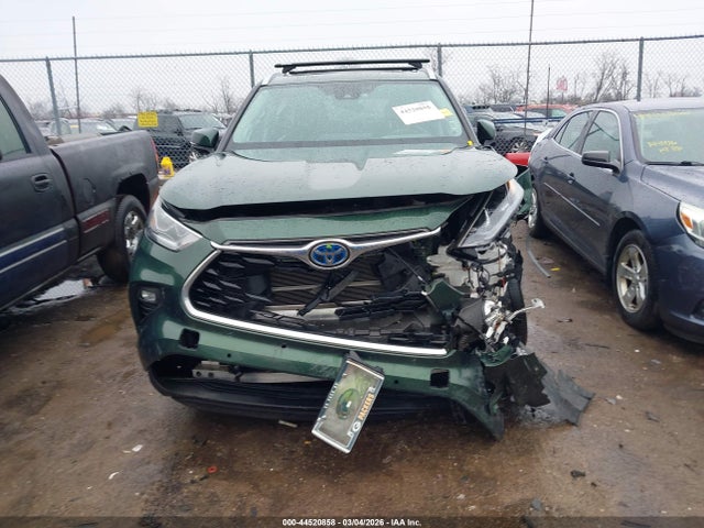 2023 Toyota Highlander Hybrid Limited მანქანა იყიდება აუქციონზე, vin: 5TDXBRCH9PS564297, აუქციონის ნომერი: 44520858