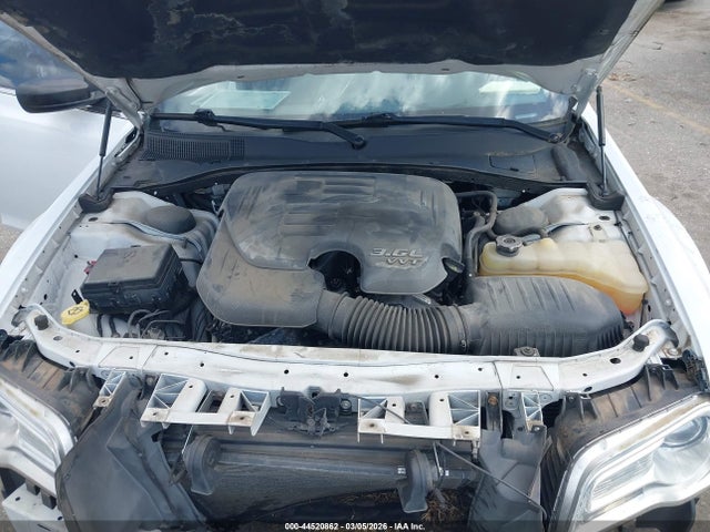 44520862 :رقم المزاد ، 2C3CCAAG4EH373393 vin ، 2014 Chrysler 300 مزاد بيع