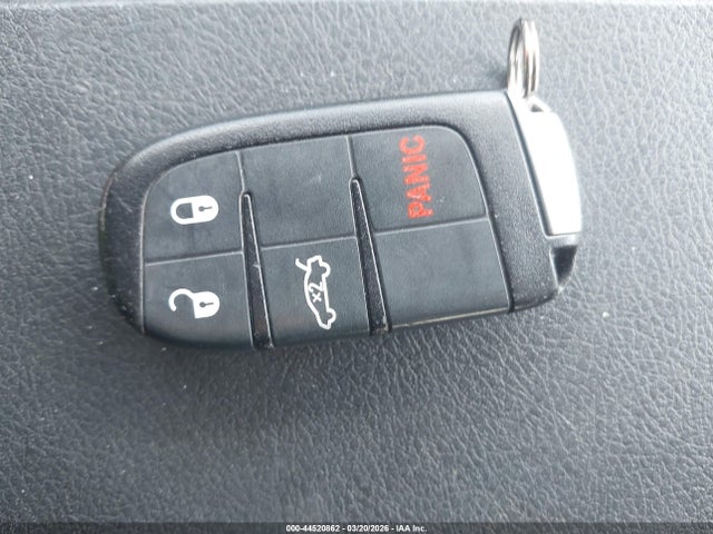 44520862 :رقم المزاد ، 2C3CCAAG4EH373393 vin ، 2014 Chrysler 300 مزاد بيع