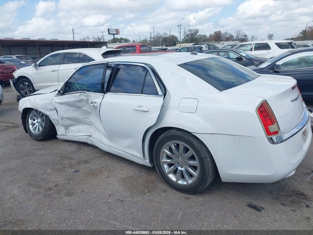 44520862 :رقم المزاد ، 2C3CCAAG4EH373393 vin ، 2014 Chrysler 300 مزاد بيع