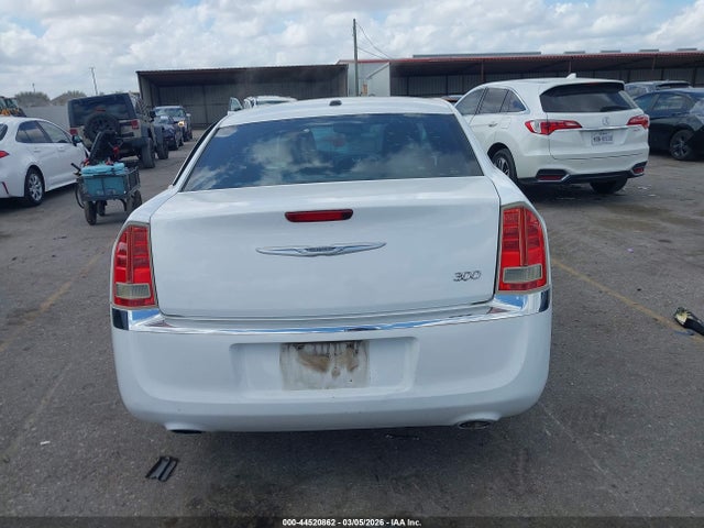 44520862 :رقم المزاد ، 2C3CCAAG4EH373393 vin ، 2014 Chrysler 300 مزاد بيع