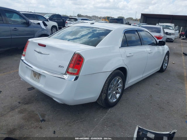 44520862 :رقم المزاد ، 2C3CCAAG4EH373393 vin ، 2014 Chrysler 300 مزاد بيع