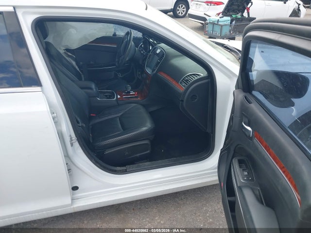 44520862 :رقم المزاد ، 2C3CCAAG4EH373393 vin ، 2014 Chrysler 300 مزاد بيع